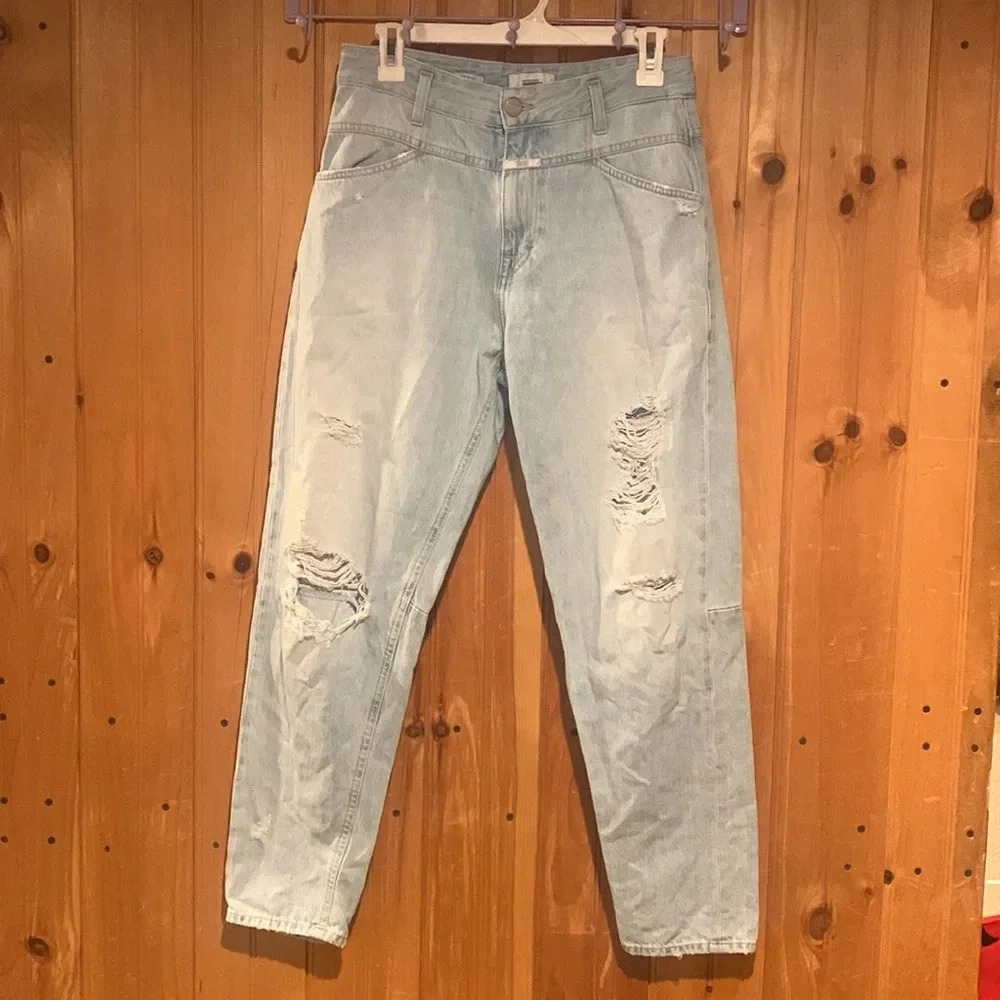 CLOSED x Lent distressed light wash straight leg jeans size 26